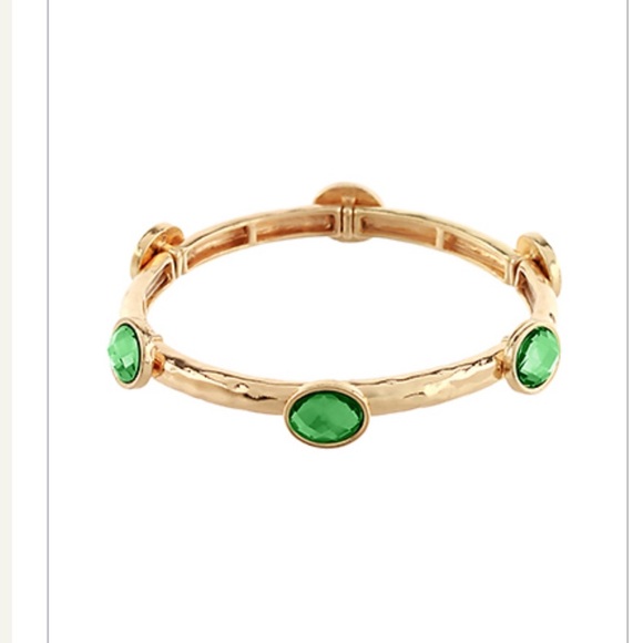 Elegant Gold Bracelet with Green Accents - Picture 1 of 2
